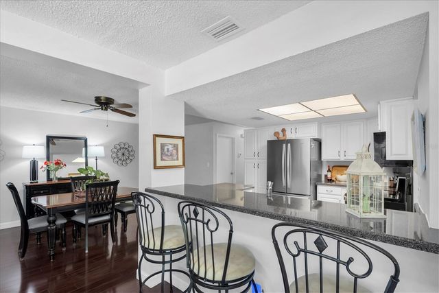 25 HARBOR WOODS CIRCLE, Safety Harbor, FL 34695