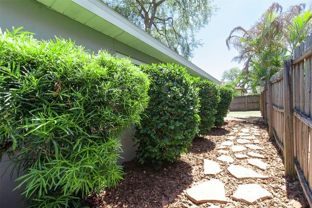 25 HARBOR WOODS CIRCLE, Safety Harbor, FL 34695