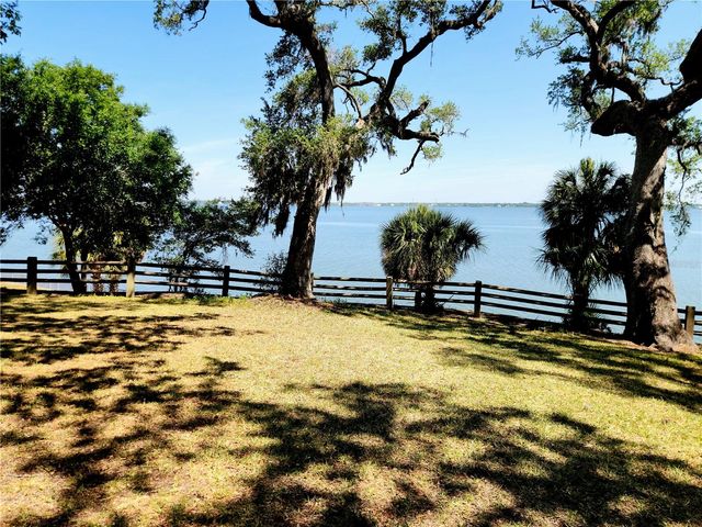 25 HARBOR WOODS CIRCLE, Safety Harbor, FL 34695