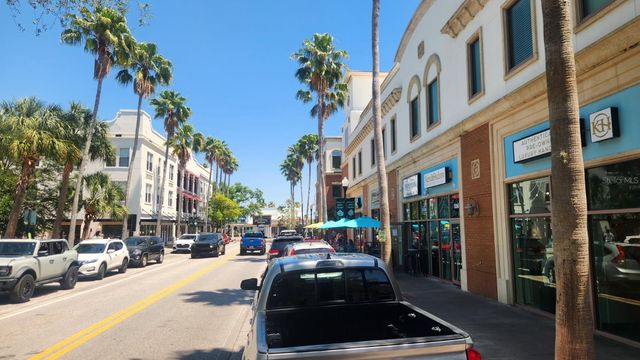 25 HARBOR WOODS CIRCLE, Safety Harbor, FL 34695