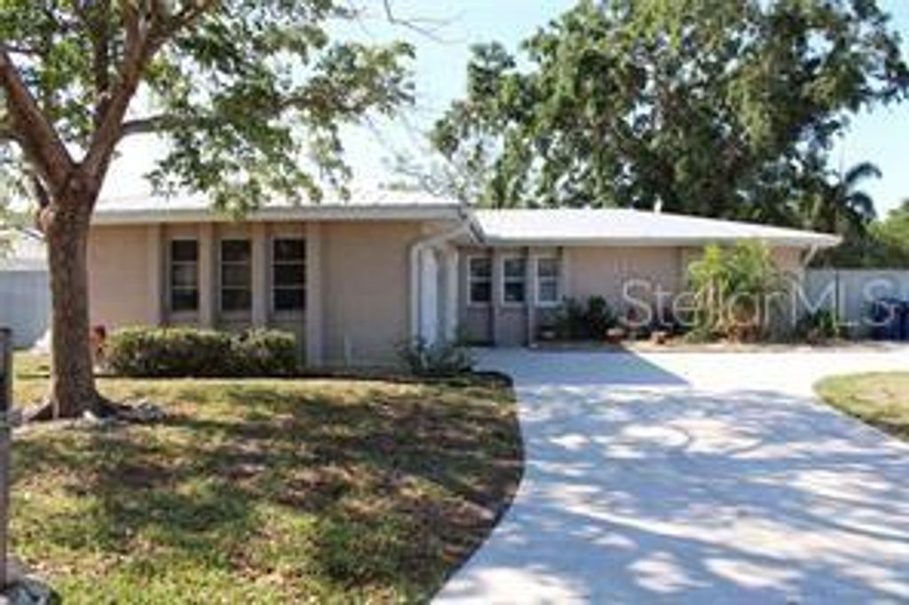 5911 7TH AVENUE DRIVE W, Bradenton, FL 34209