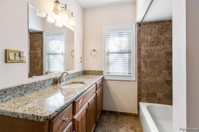401 Catalpa Drive, Royal Oak, MI 48067