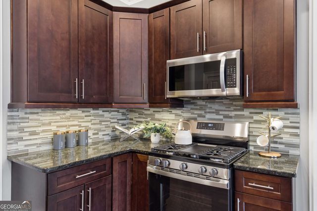 198 Hawthorn Circle NE, Atlanta, GA 30317