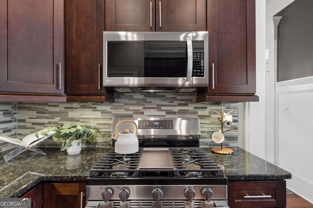 198 Hawthorn Circle NE, Atlanta, GA 30317