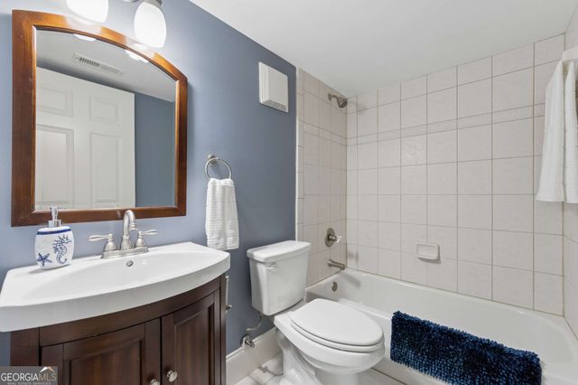 198 Hawthorn Circle NE, Atlanta, GA 30317