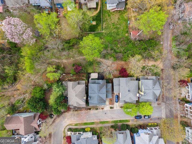 198 Hawthorn Circle NE, Atlanta, GA 30317