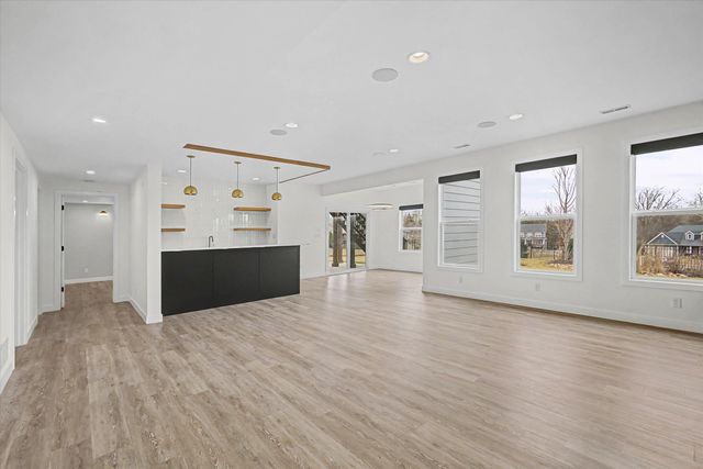 3400 WISTERIA LN, Columbia, MO 65203