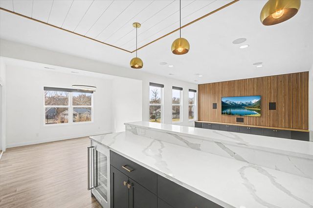 3400 WISTERIA LN, Columbia, MO 65203