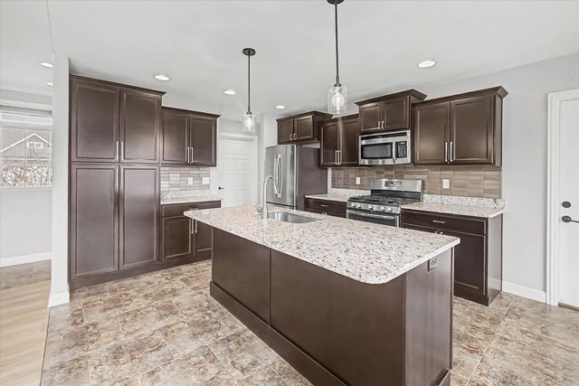 3400 WISTERIA LN, Columbia, MO 65203