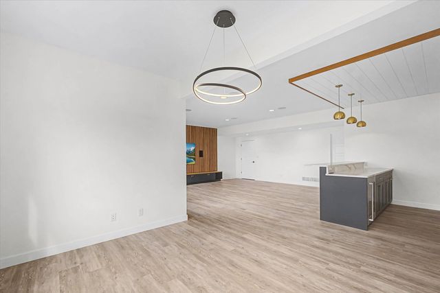 3400 WISTERIA LN, Columbia, MO 65203