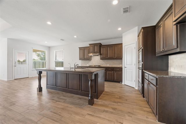 1500 Canary Lane, Argyle, TX 76226