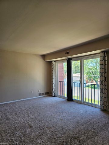 409 Sunset Lane, St Clair Shores, MI 48082