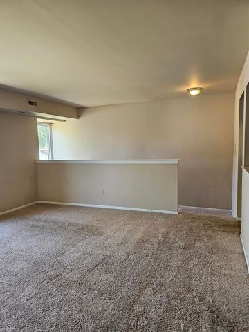 409 Sunset Lane, St Clair Shores, MI 48082