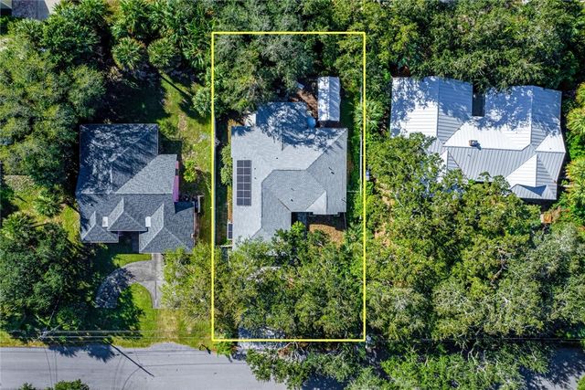 9335 Seagrape Drive, Vero Beach, FL 32963