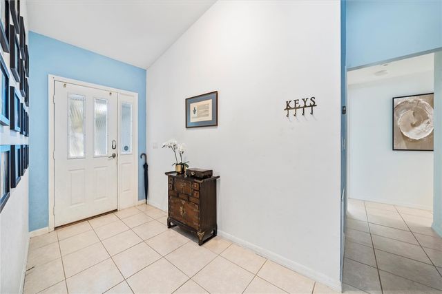 9335 Seagrape Drive, Vero Beach, FL 32963