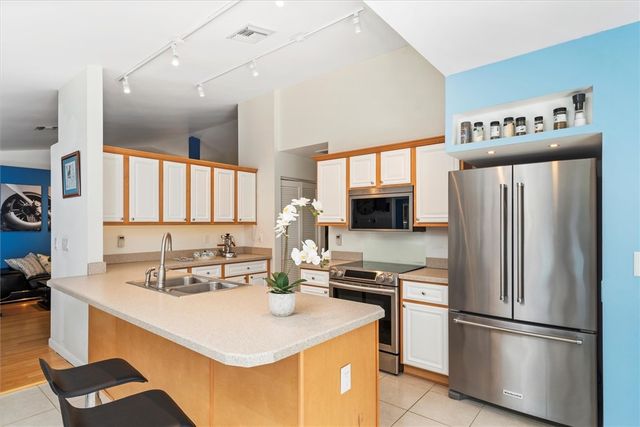 9335 Seagrape Drive, Vero Beach, FL 32963