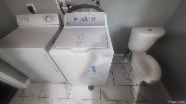 6 Blue Jay Lane, Hyde Park, NY 12538