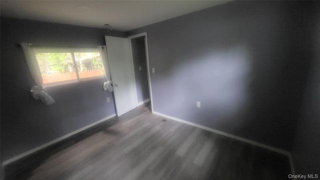 6 Blue Jay Lane, Hyde Park, NY 12538