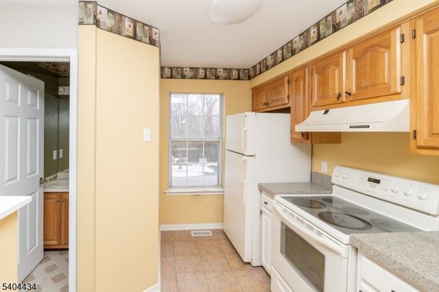 5 Rushmore Ln 5, Allamuchy Twp., NJ 07840