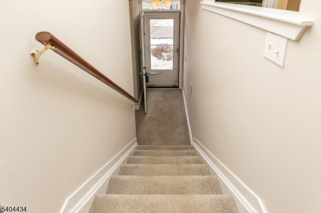 5 Rushmore Ln 5, Allamuchy Twp., NJ 07840