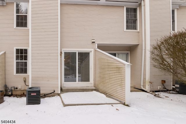 5 Rushmore Ln 5, Allamuchy Twp., NJ 07840