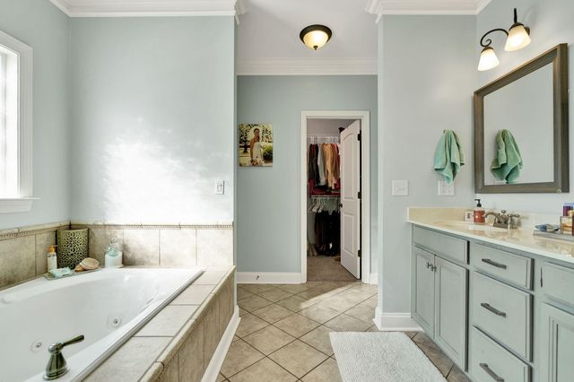 491 Thoroughbred Drive NW, Cleveland, TN 37312