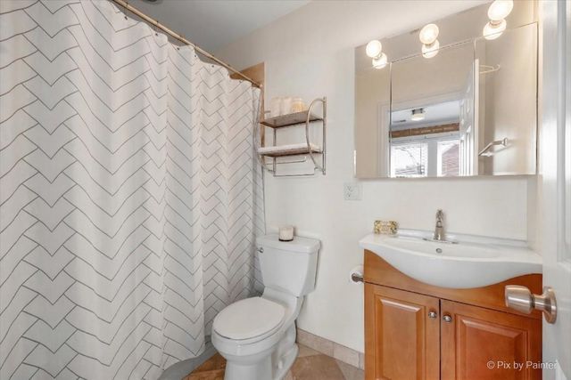 6146 N Ravenswood Avenue 2, Chicago, IL 60660