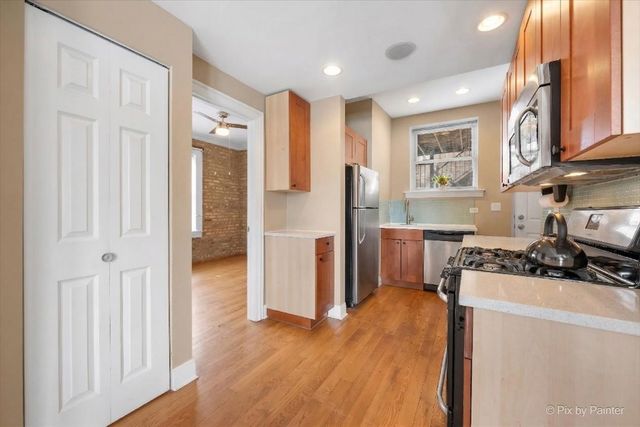 6146 N Ravenswood Avenue 2, Chicago, IL 60660