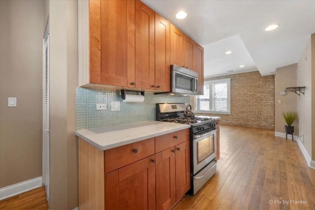 6146 N Ravenswood Avenue 2, Chicago, IL 60660