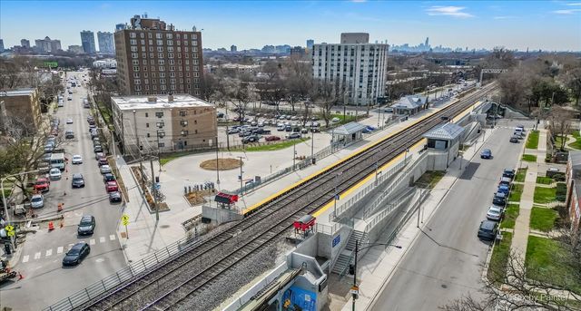 6146 N Ravenswood Avenue 2, Chicago, IL 60660