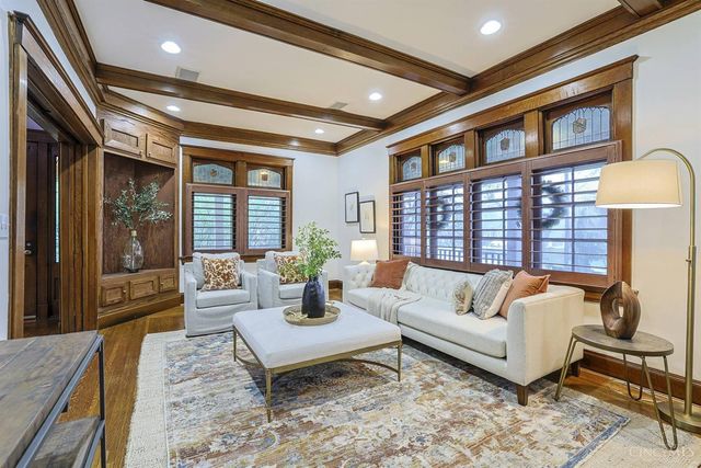 1308 Edwards Road, Cincinnati, OH 45208