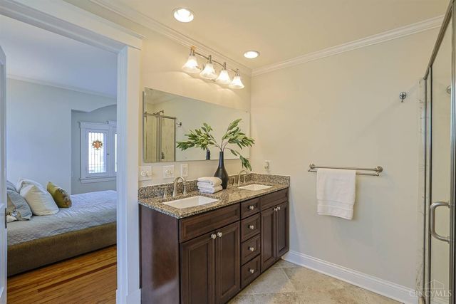 1308 Edwards Road, Cincinnati, OH 45208