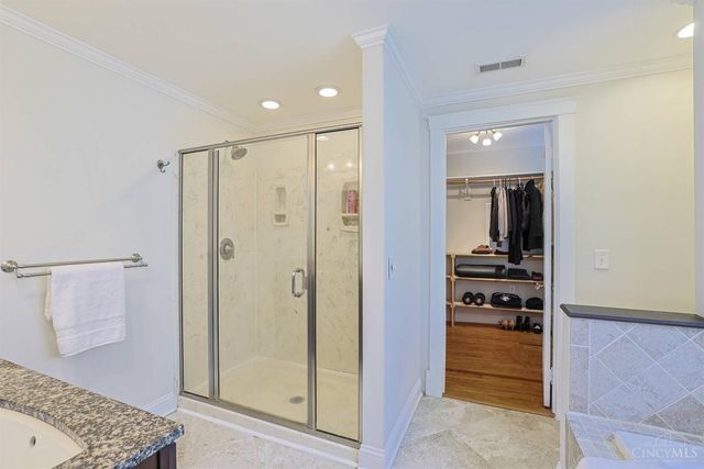 1308 Edwards Road, Cincinnati, OH 45208