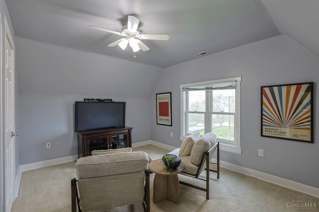1308 Edwards Road, Cincinnati, OH 45208