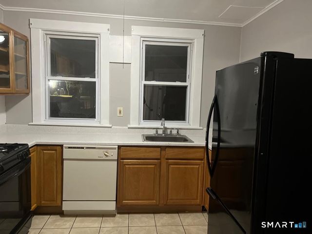 10 Bank Street 10, Manchester, CT 06040