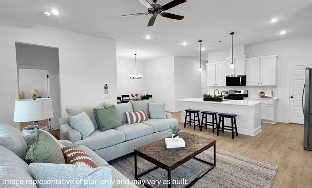 1001 Thornwood Place, Bentonville, AR 72713