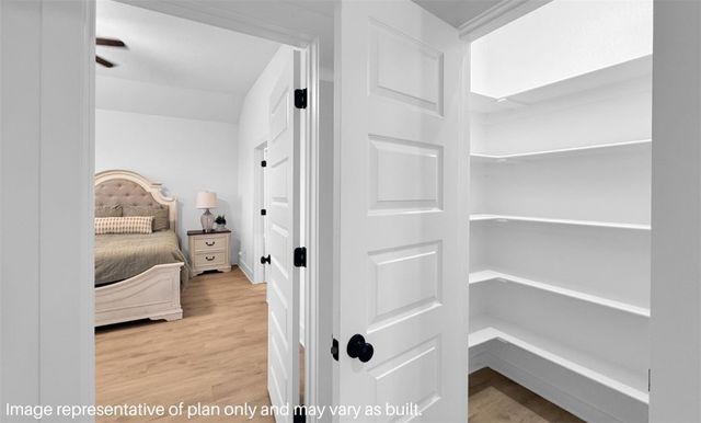 1001 Thornwood Place, Bentonville, AR 72713