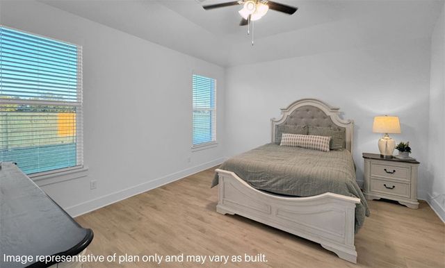 1001 Thornwood Place, Bentonville, AR 72713