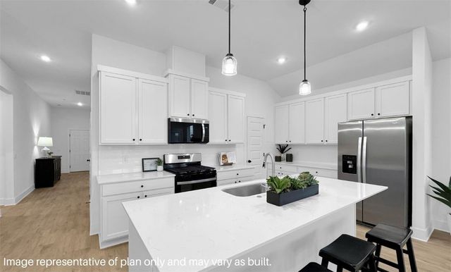 1001 Thornwood Place, Bentonville, AR 72713