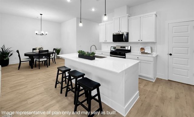 1001 Thornwood Place, Bentonville, AR 72713