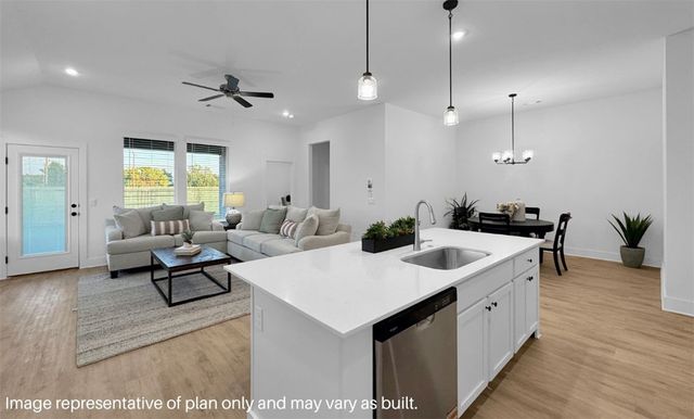 1001 Thornwood Place, Bentonville, AR 72713