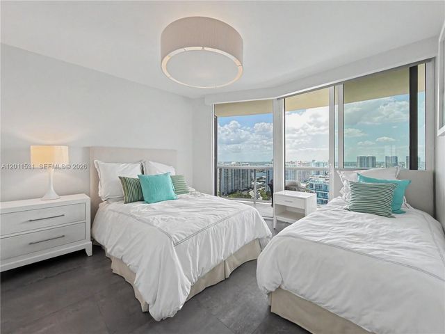 17555 Collins Ave 2501, Sunny Isles Beach, FL 33160