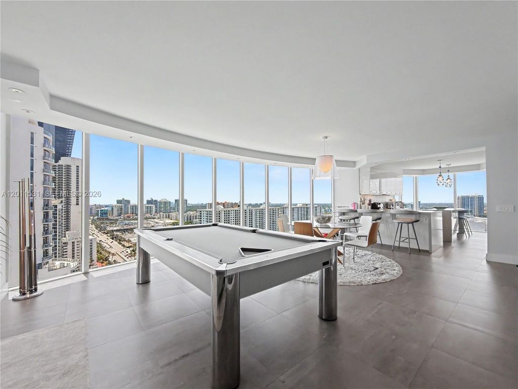 17555 Collins Ave 2501, Sunny Isles Beach, FL 33160