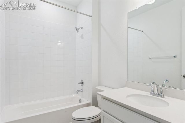 3302 Bella Notte Drive, Pueblo, CO 81001