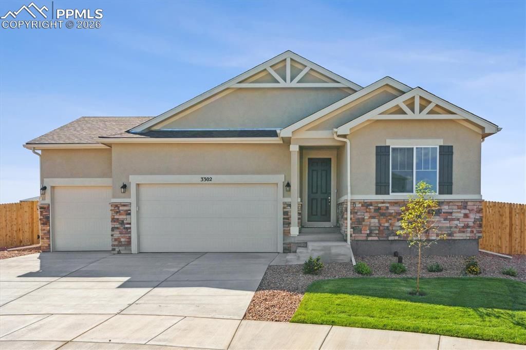 3302 Bella Notte Drive, Pueblo, CO 81001