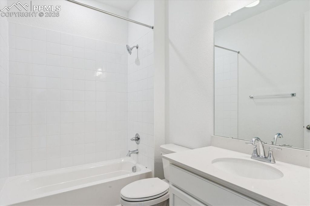 3302 Bella Notte Drive, Pueblo, CO 81001 — photo 3