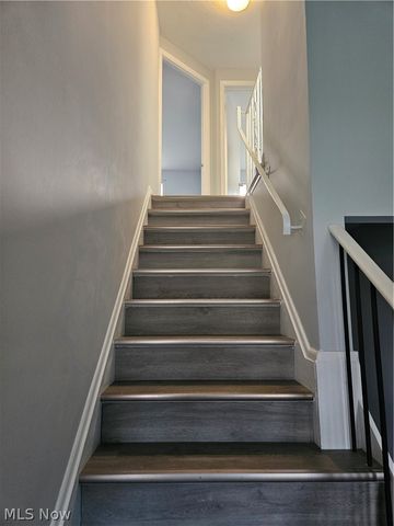 25600 Country Club Boulevard 12, North Olmsted, OH 44070