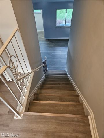 25600 Country Club Boulevard 12, North Olmsted, OH 44070