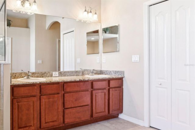 1430 BEACONSFIELD DRIVE, Wesley Chapel, FL 33543