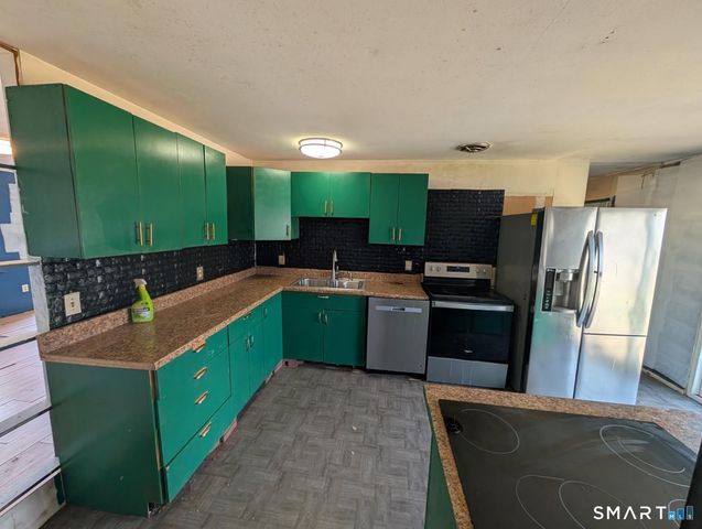 27 Highland Drive, Ledyard, CT 06339